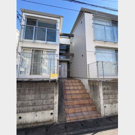 メゾン・ド・ヴィオレ 2階 築15年8ヶ月の賃貸物件