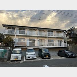 田奈駅より徒歩9分 築32年10ヶ月 2階建の賃貸物件