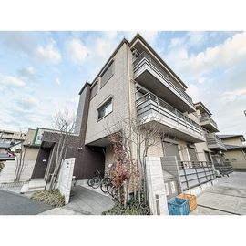 町田駅より徒歩13分 2階 築8年の賃貸物件