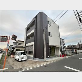 厚木駅より徒歩6分 新築 3階建の賃貸物件
