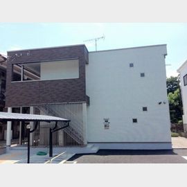 聖蹟桜ヶ丘駅より徒歩11分 1階 築8年10ヶ月の賃貸物件
