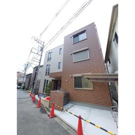 高津駅より徒歩12分 1階 築2年11ヶ月の賃貸物件