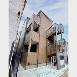 本厚木駅より徒歩6分 2階 築2年9ヶ月の賃貸物件