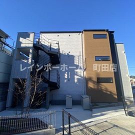 長沼駅より徒歩10分 築2年3ヶ月 3階建の賃貸物件