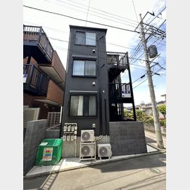 INEDIT 3階 築4年4ヶ月の賃貸物件