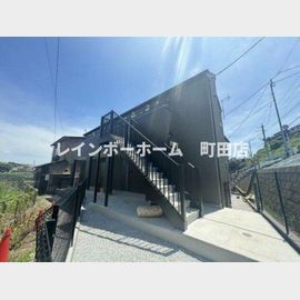 長津田駅より徒歩9分 1階 築1年11ヶ月の賃貸物件