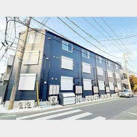 大和駅より徒歩11分 築1年8ヶ月 3階建の賃貸物件