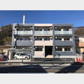 藤沢本町駅より徒歩9分 築5年7ヶ月 3階建の賃貸物件