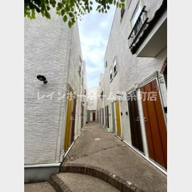 小岩駅より徒歩12分 築12年6ヶ月 2階建の賃貸物件