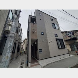 北千住駅より徒歩7分 築1年7ヶ月 2階建の賃貸物件