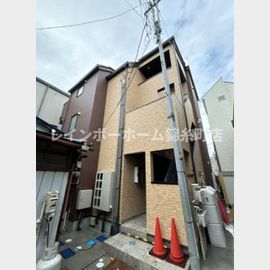 船橋駅より徒歩14分 築1年9ヶ月 3階建の賃貸物件