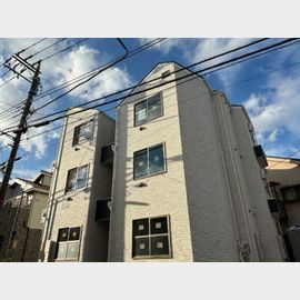 梅島駅より徒歩12分 3階 築1年8ヶ月の賃貸物件