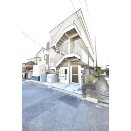 三郷駅より徒歩12分 1階 築4年1ヶ月の賃貸物件