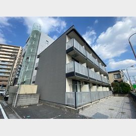 三郷駅より徒歩7分 3階 築17年4ヶ月の賃貸物件