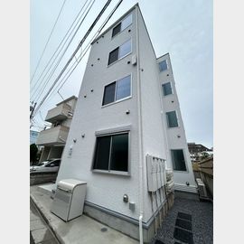 青井駅より徒歩8分 築2年 4階建の賃貸物件