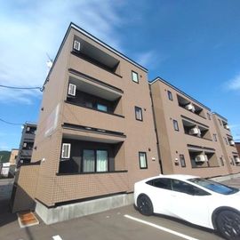 鷲別駅よりバス2分 3階 築5年4ヶ月の賃貸物件