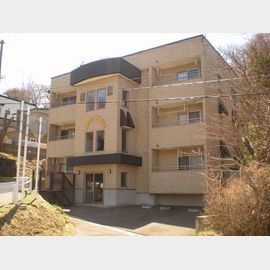 クリスタルハイツ 3階 築19年7ヶ月の賃貸物件