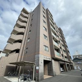 室蘭駅より徒歩6分 2階 築17年6ヶ月の賃貸物件