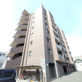 室蘭駅より徒歩6分 3階 築16年9ヶ月の賃貸物件