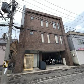 東室蘭駅より徒歩2分 2階 築34年の賃貸物件