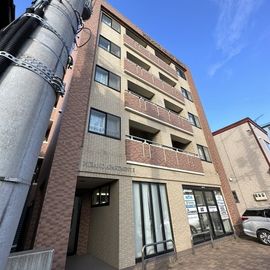 東室蘭駅より徒歩2分 5階 築18年10ヶ月の賃貸物件