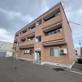 東室蘭駅より徒歩4分 2階 築8年4ヶ月の賃貸物件