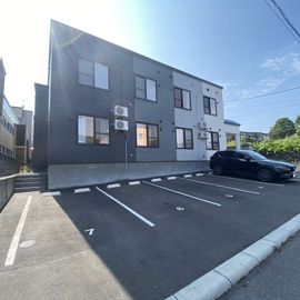 鷲別駅より徒歩19分 築9年2ヶ月 2階建の賃貸物件