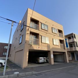 東室蘭駅より徒歩3分 3階 築42年2ヶ月の賃貸物件