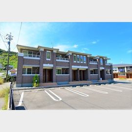 谷山駅よりバス23分 築8年10ヶ月 2階建の賃貸物件