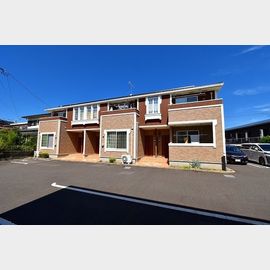 坂之上駅よりバス7分 築12年3ヶ月 2階建の賃貸物件