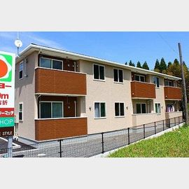 上伊集院駅より徒歩21分 築13年10ヶ月 2階建の賃貸物件