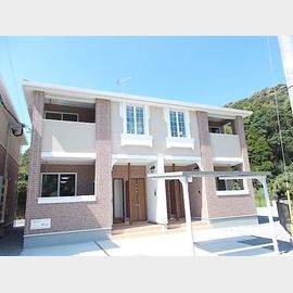 鹿児島中央駅よりバス15分 築10年4ヶ月 2階建の賃貸物件