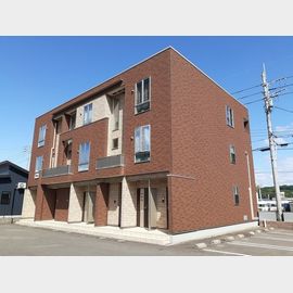 武雄温泉駅より徒歩3分 築10年11ヶ月 3階建の賃貸物件