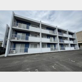 嬉野温泉駅より徒歩6分 築27年7ヶ月 3階建の賃貸物件