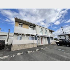 有佐駅よりバス4分 築17年10ヶ月 2階建の賃貸物件