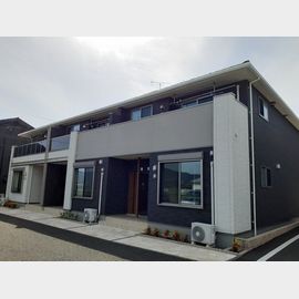 新八代駅より徒歩10分 築5年9ヶ月 2階建の賃貸物件