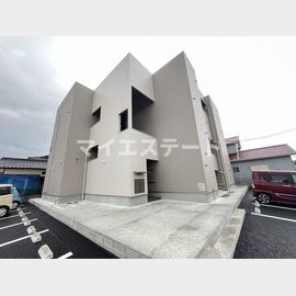 八代駅より徒歩10分 築1年9ヶ月 2階建の賃貸物件