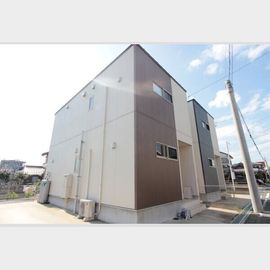 前後駅より徒歩3分 築16年2ヶ月 2階建の賃貸物件