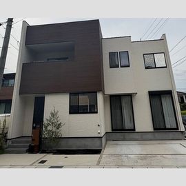 逢妻駅より徒歩7分 築1年10ヶ月 2階建の賃貸物件