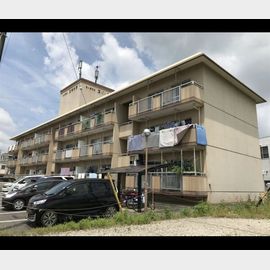 桜井駅より徒歩5分 築38年7ヶ月 3階建の賃貸物件