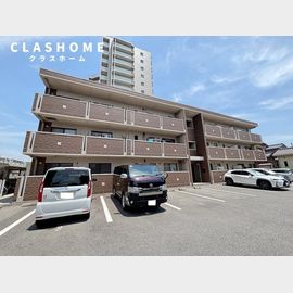 東浦駅より徒歩3分 築20年3ヶ月 3階建の賃貸物件