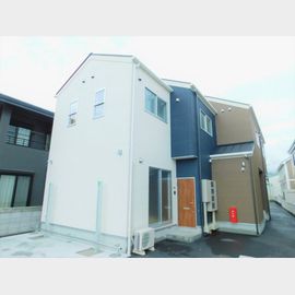 柳原駅より徒歩11分 築4年6ヶ月 2階建の賃貸物件