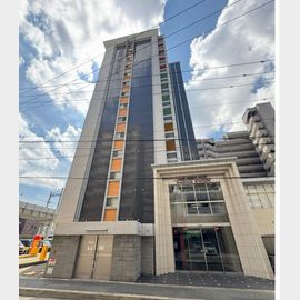 香椎宮前駅より徒歩2分 築13年9ヶ月 14階建の賃貸物件