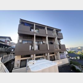 香椎宮前駅より徒歩8分 築35年10ヶ月 3階建の賃貸物件