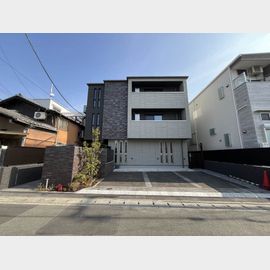 吉塚駅より徒歩13分 新築 3階建の賃貸物件