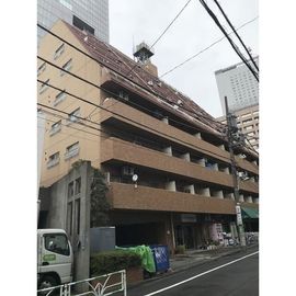 南新宿駅より徒歩3分 築45年2ヶ月 11階建の賃貸物件