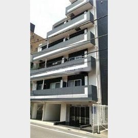 代々木駅より徒歩5分 築13年2ヶ月 8階建の賃貸物件