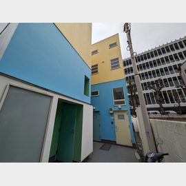 中目黒駅より徒歩4分 築20年3ヶ月 2階建の賃貸物件