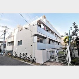 初台駅より徒歩6分 築43年2ヶ月 4階建の賃貸物件