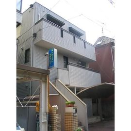 武蔵小山駅より徒歩6分 築36年11ヶ月 3階建の賃貸物件